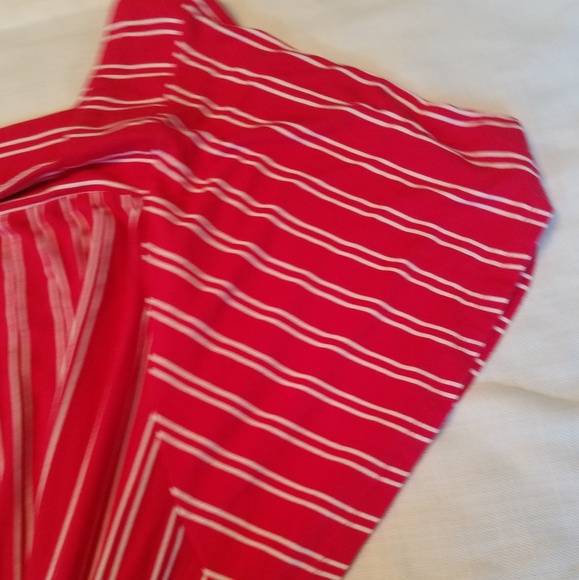 Gifted -- Red and White Blouse - Picture 3 of 5